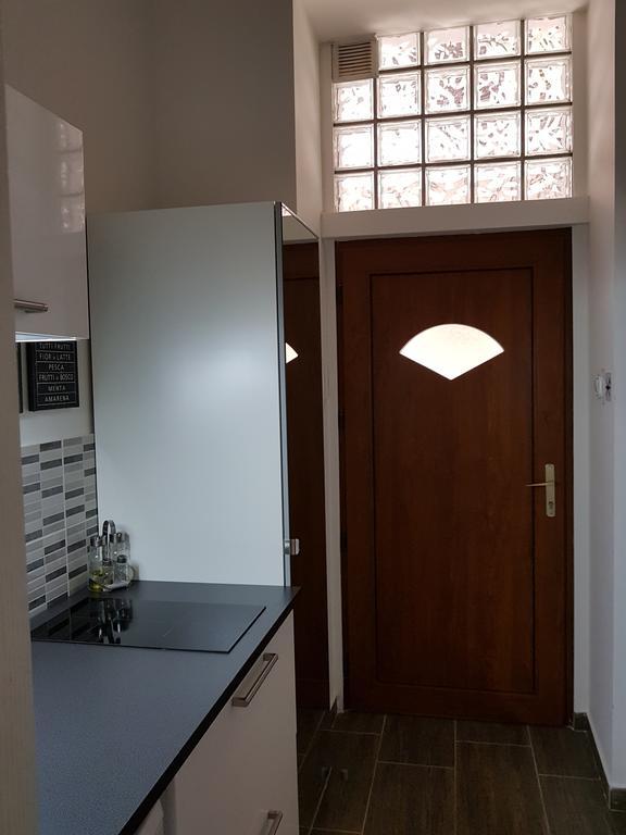 Kst Apartman Apartamento Budapest Exterior foto